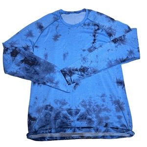 Men’s long sleeve Lululemon blue patterned shirt - size large